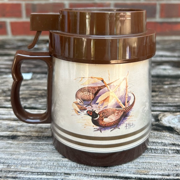 1982 THERMO-SERV TRAVEL Ring Necked Pheasants SPILLPROOF INSULATED MUG CUP Note: - Picture 2 of 8